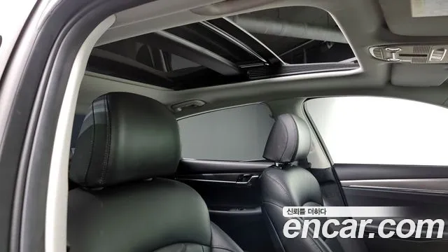Hyundai Grandeur — Фото автомобиля 18
