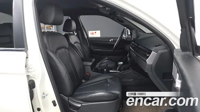 KG_Mobility_Ssangyong Rexton Новый Rexton Sport Khan Дизель 2.2 4WD — Фото автомобиля 10