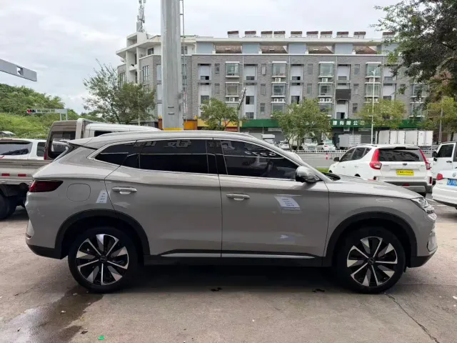 BYD Song PLUS — Фото автомобиля 7
