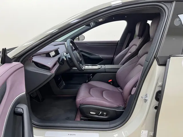 Xiaomi SU7 — Фото автомобиля 16