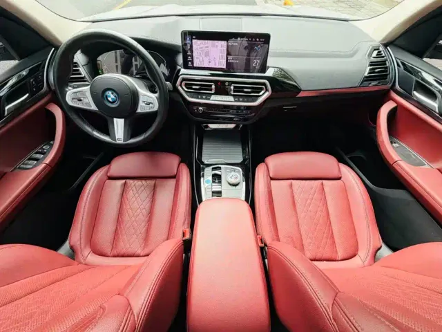 BMW iX3 — Фото автомобиля 15