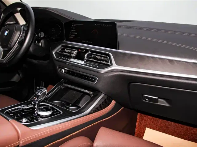 BMW X7 — Фото автомобиля 22