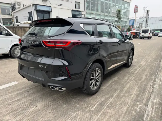 Jetour X70 — Фото автомобиля 9