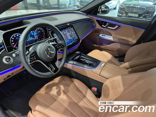 Mercedes-Benz E-Class — Фото автомобиля 17