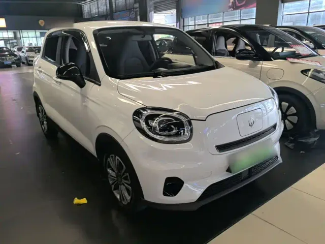 Leapmotor T03 — Фото автомобиля 3
