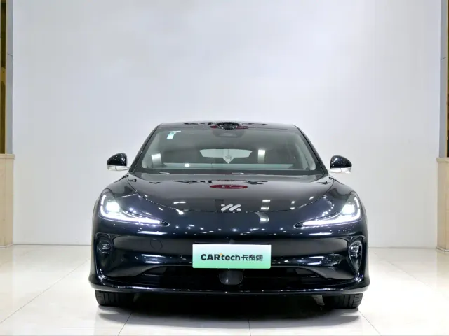 IM Motors L6 — Фото автомобиля 2