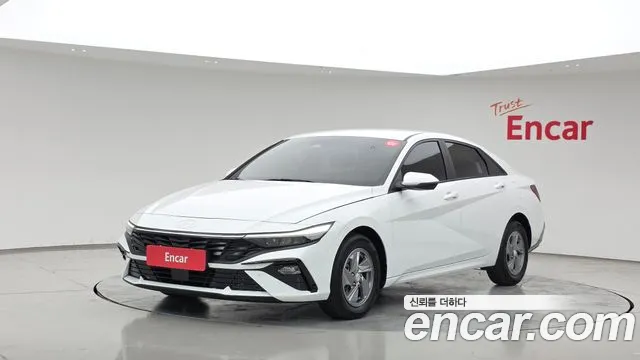 Фотография автомобиля — Hyundai Avante CN7