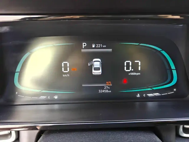 Hyundai Elantra — Фото автомобиля 9