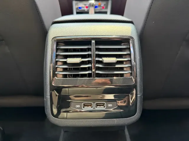 Volkswagen Sagitar — Фото автомобиля 14