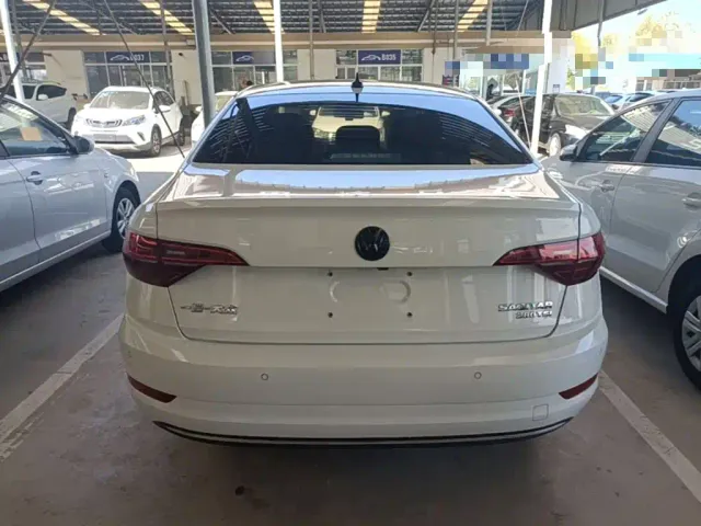Volkswagen Sagitar — Фото автомобиля 5
