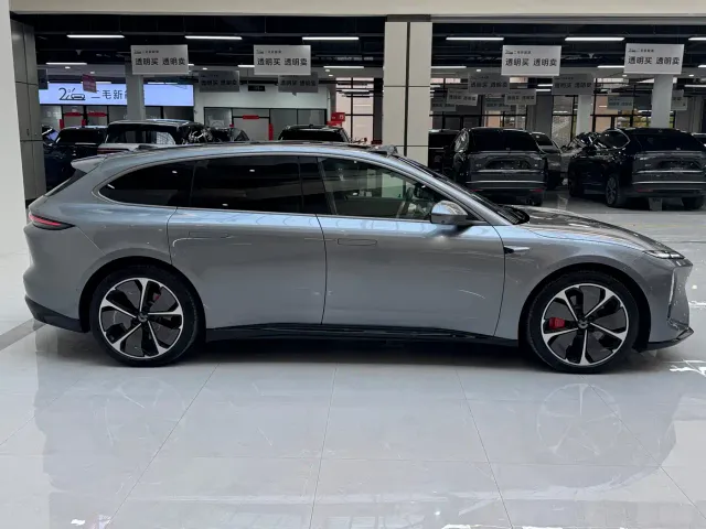 Nio ET5 Touring — Фото автомобиля 12
