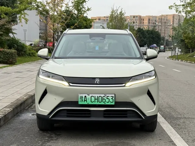 BYD Yuan UP — Фото автомобиля 2