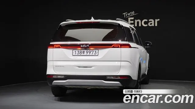 Kia Canival Carnival 4 поколение Дизель 9 мест Prestige — Фото автомобиля 4