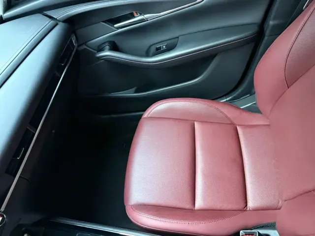 Mazda CX-30 — Фото автомобиля 13