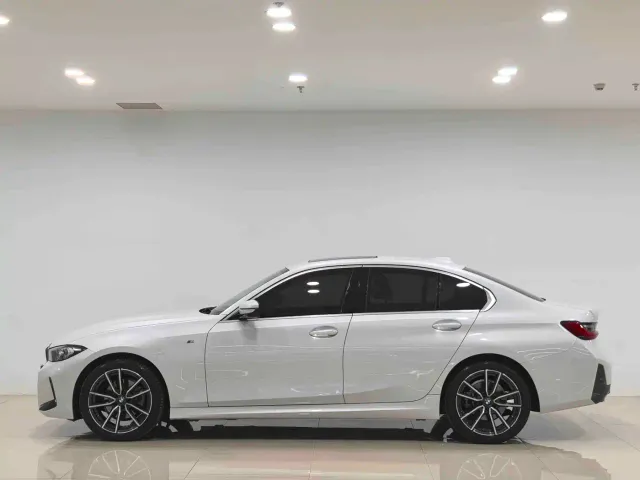 BMW 3 Series — Фото автомобиля 3