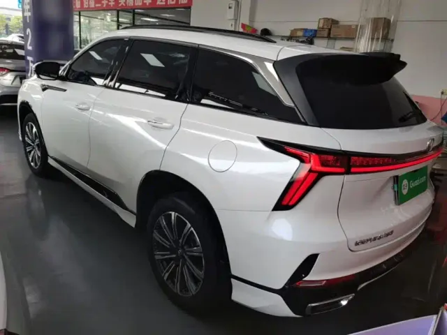 Changan CS75 Plus — Фото автомобиля 4
