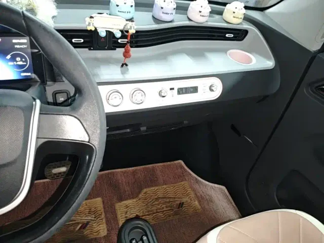 Wuling Hongguang Mini EV — Фото автомобиля 12