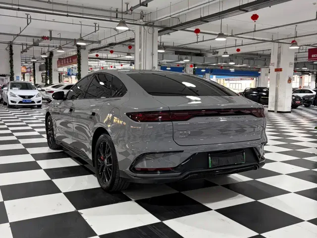 BYD Han — Фото автомобиля 6