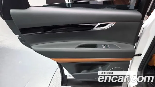 Genesis GV80 — Фото автомобиля 14