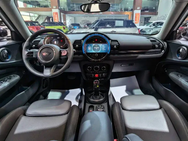 MINI Clubman — Фото автомобиля 7
