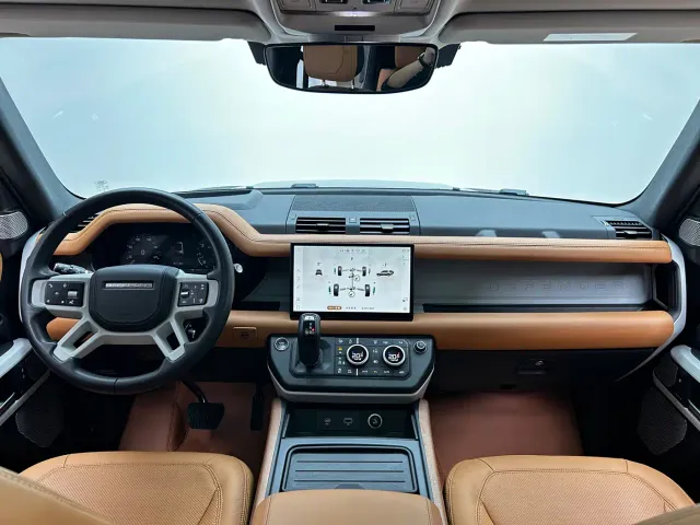 Land Rover Defender — Фото автомобиля 20