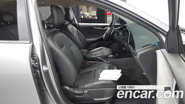 Kia Niro All Niro EV Air — Фото автомобиля 11