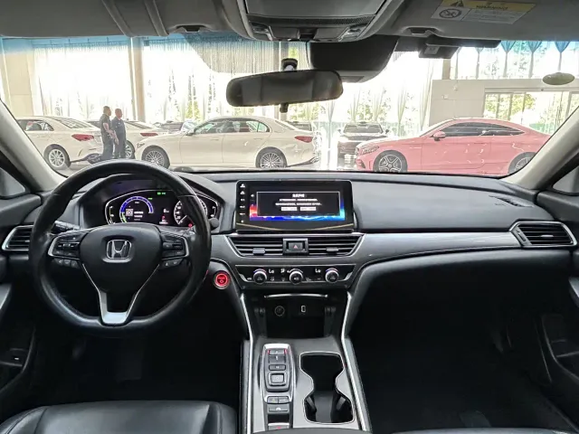 Honda Accord — Фото автомобиля 15