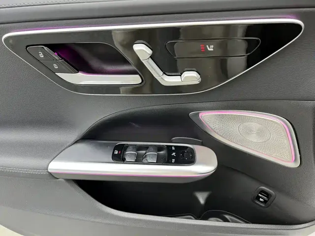Mercedes-Benz C-Class — Фото автомобиля 15