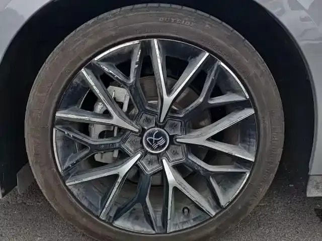 BYD Han — Фото автомобиля 5