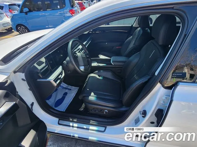 Hyundai Grandeur Grandeur (GN7) — Фото автомобиля 5