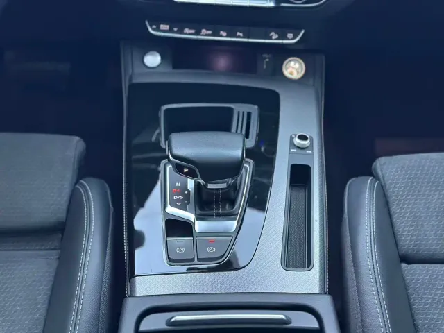 Audi Q5L Sportback — Фото автомобиля 15