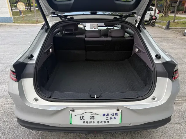 Changan Qiyuan A06 — Фото автомобиля 23