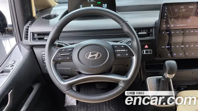 Hyundai Staria Staria 4WD Tourer 9 мест — Фото автомобиля 13