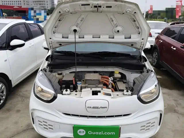 Roewe Clever — Фото автомобиля 19