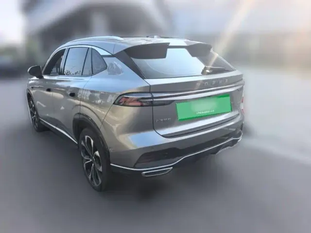 Roewe RX5 — Фото автомобиля 24