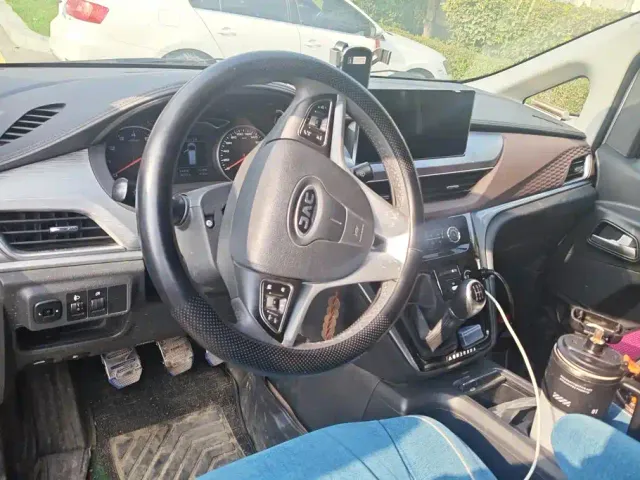 JAC Refine M3 — Фото автомобиля 16