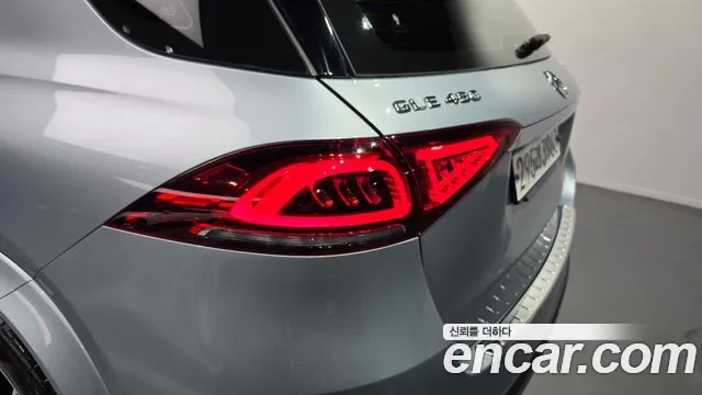Mercedes-Benz GLE-Class — Фото автомобиля 22