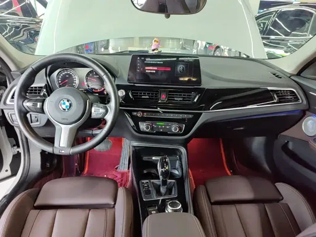BMW 1 Series — Фото автомобиля 9