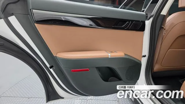 Hyundai Grandeur GN7 — Фото автомобиля 14