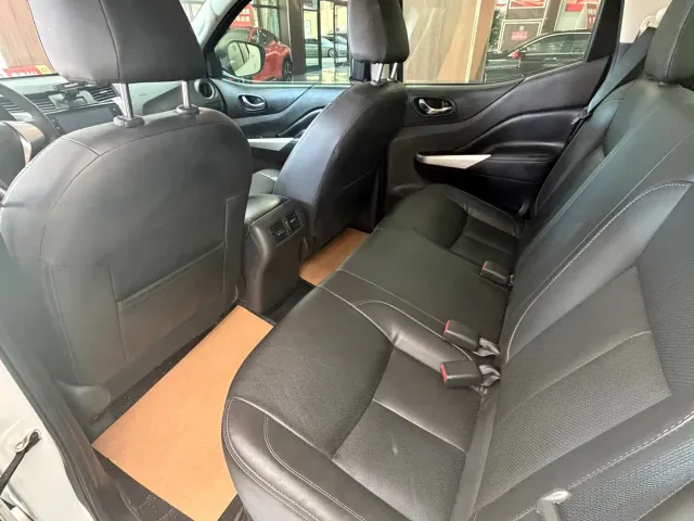 Nissan Navara — Фото автомобиля 10