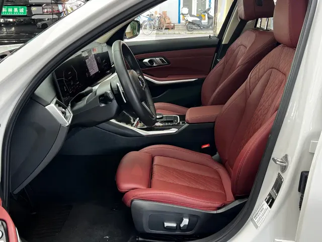 BMW 3 Series — Фото автомобиля 12