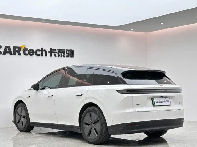 Li Auto i6 — Фото автомобиля 3