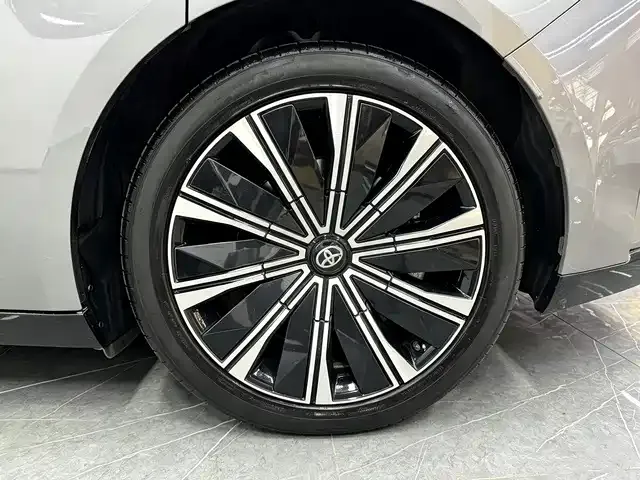Toyota BoZhi 7 — Фото автомобиля 18