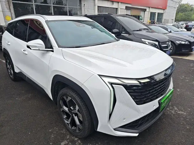 Geely Boyue L — Фото автомобиля 3