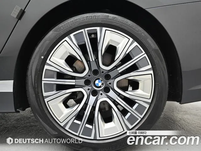 BMW 7-Series 7 серия (G70) 740i sDrive Design Pure Excellence — Фото автомобиля 5
