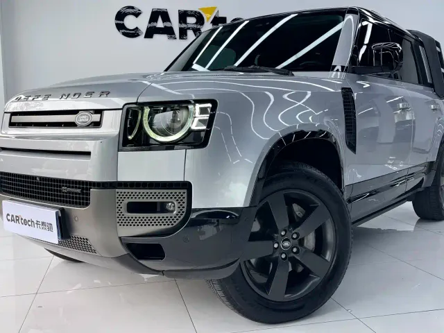 Land Rover Defender — Фото автомобиля 3