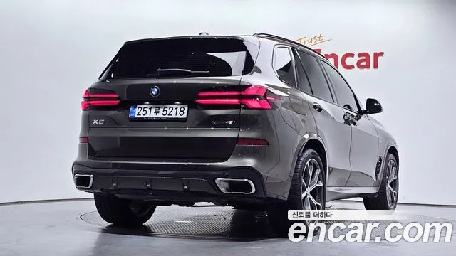 BMW X5 xDrive 40i M Sport — Фото автомобиля 2