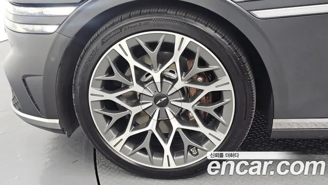 Genesis G90 RS4 — Фото автомобиля 5