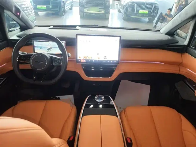 Geely Yizhen L380 — Фото автомобиля 9