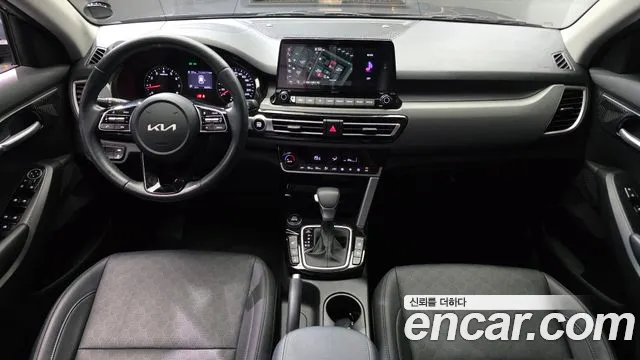 Kia Seltos — Фото автомобиля 10
